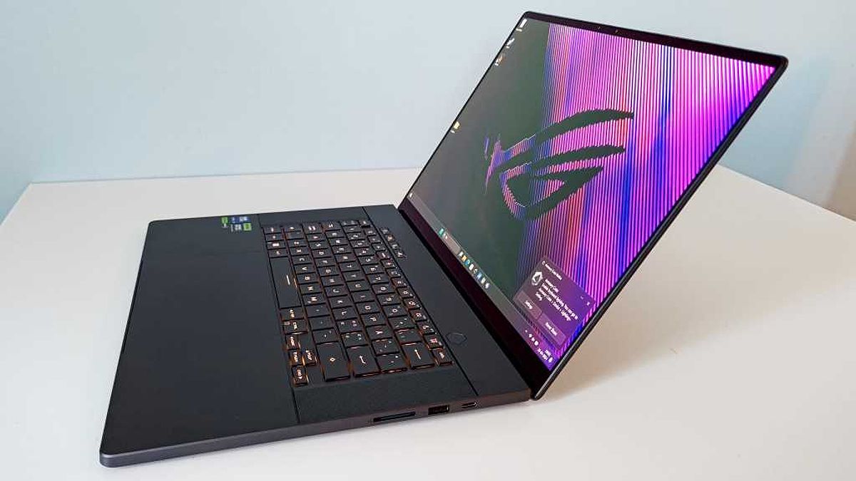 ROG Zephyrus G16 OLED display