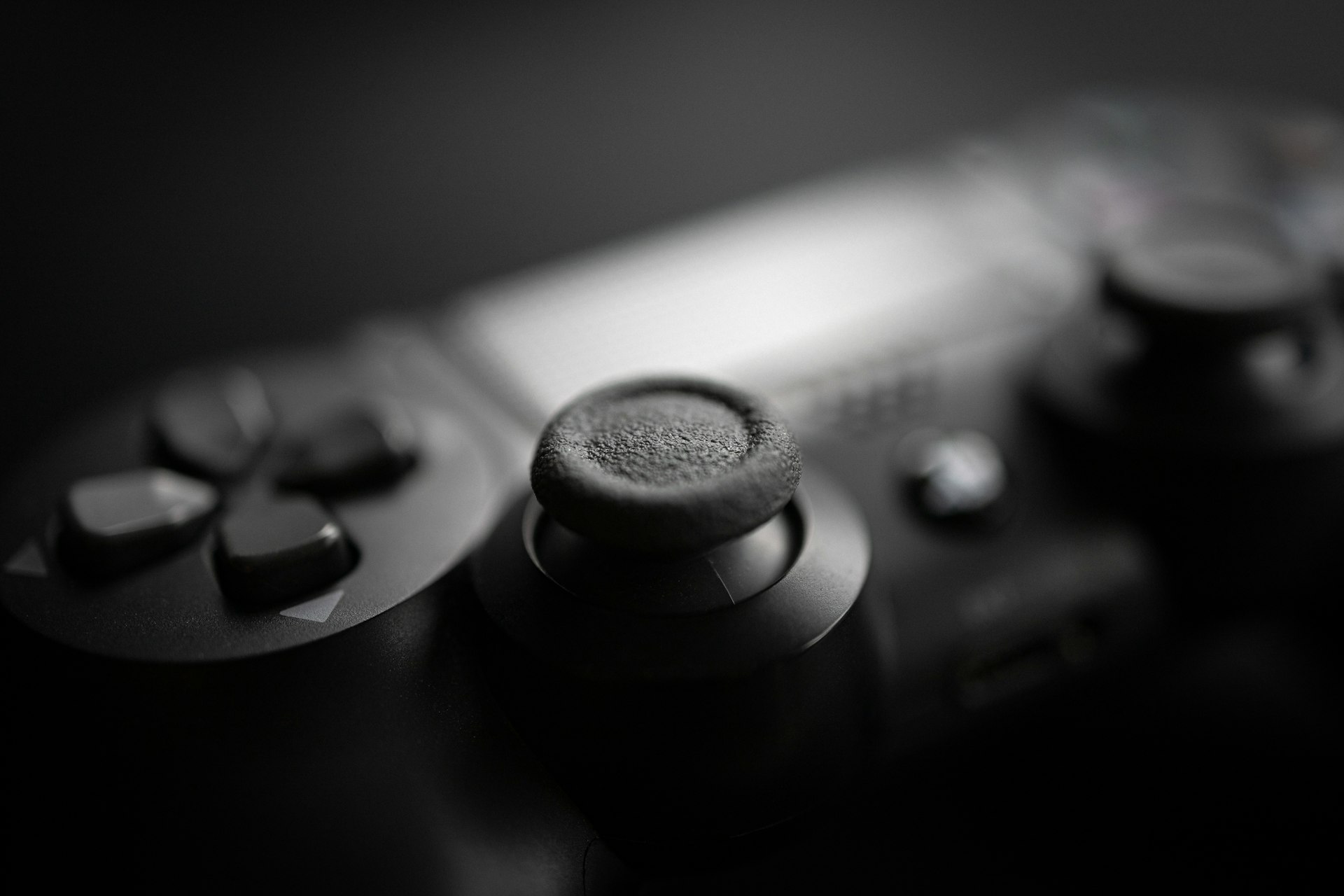 Unlocking Hands-Free Gaming: Comprehensive Voice Control Integration for Console Play