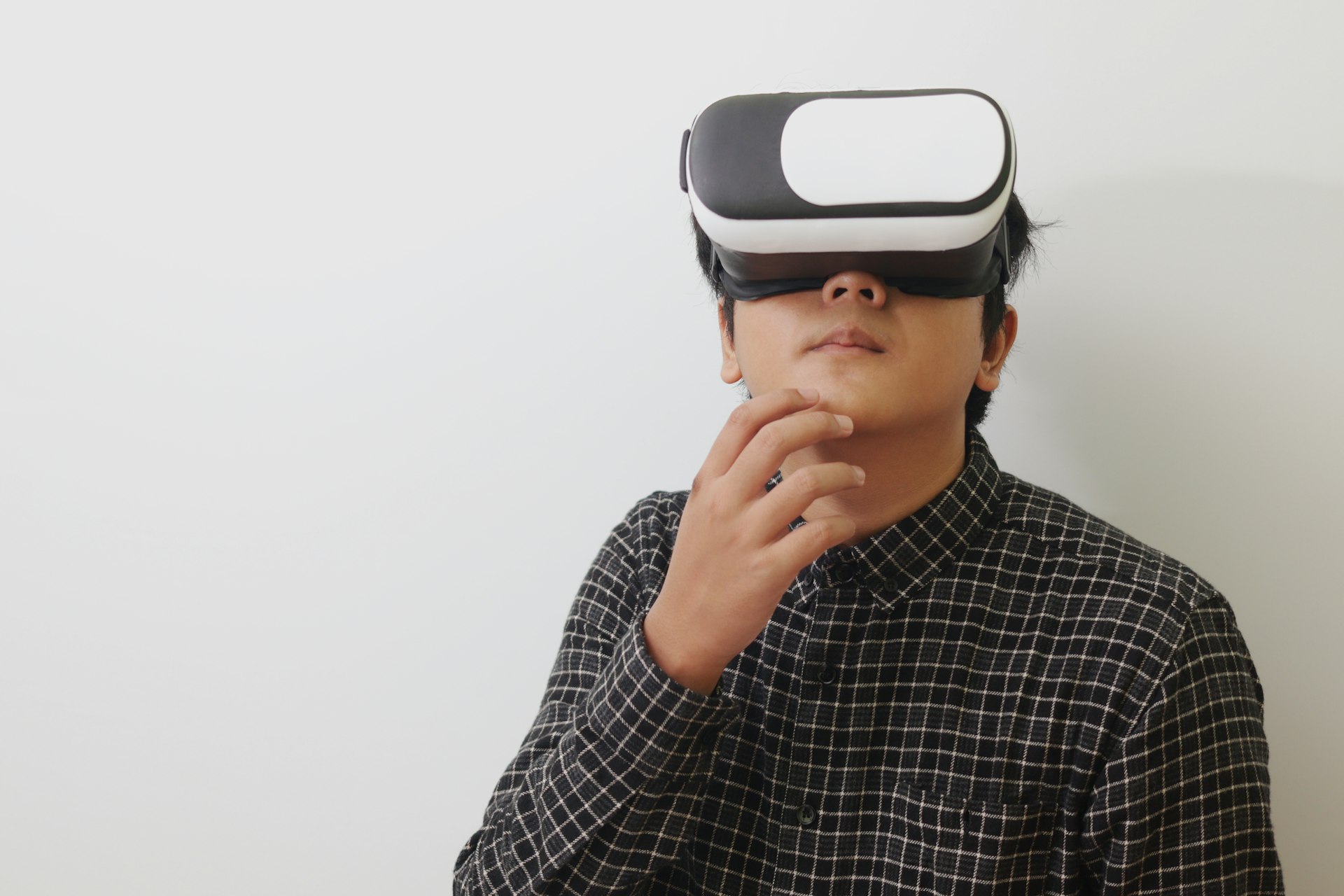 Transforming Collaboration with Immersive 360-Degree Virtual Conferencing Solutions