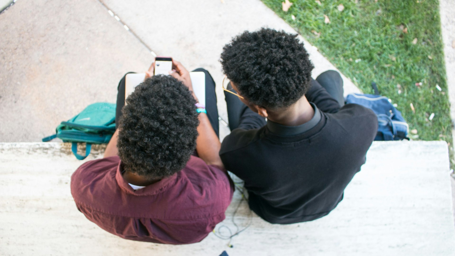 Harnessing Digital Twins: Transforming Learning Environments and Personalizing Education
