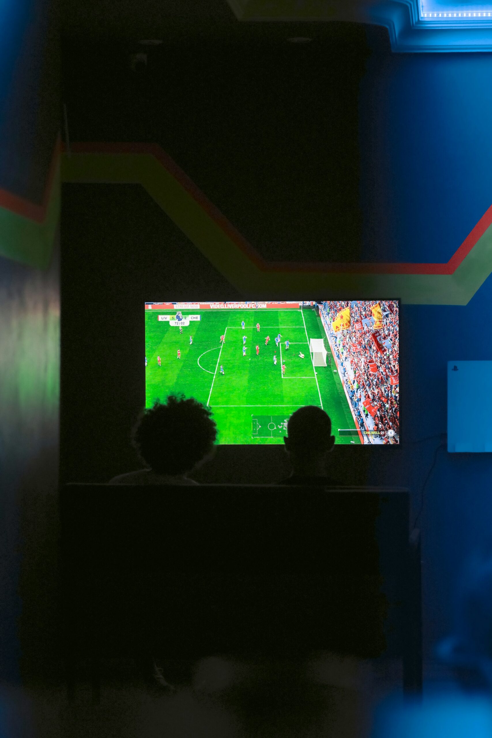 The Evolution of the Esports Entertainment Industry: From Arcade Tournaments to Global Spectacles